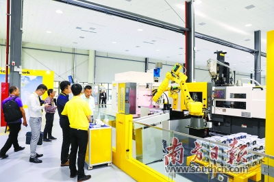 勇闖新路建設萬億工業強區 工業機器人的賦能與突破